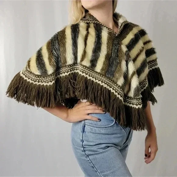 Vintage 70s Western Fur Fringe Poncho Bolero Fringe Collar / Shawl - Picture 4 of 11